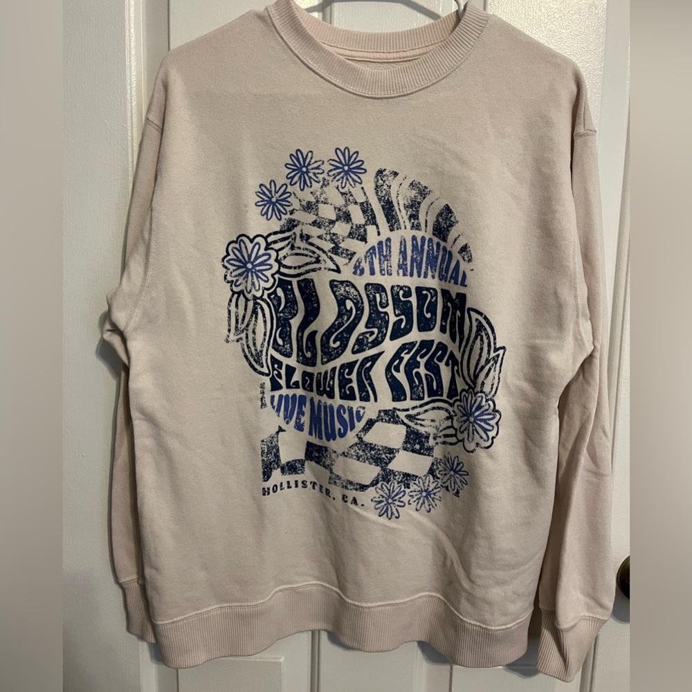 Hollister Sweatshirt - Women’s Size XS